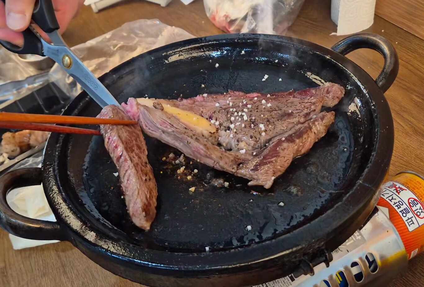 부모님 설 명절 한우선물세트 1+등급 소고기 등심 채끝 구이용 선물 포장